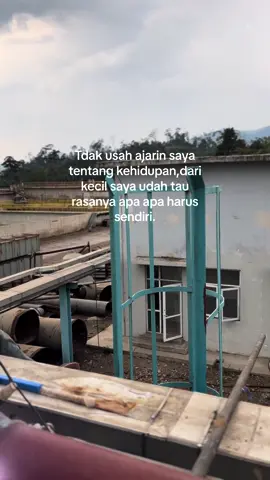 #fypシ゚viral#viralvideo#foryou#zyxcba#storywa#katakata#viral#storywakeren#welding#storywelder#welder#weldermuda🧑‍🏭  