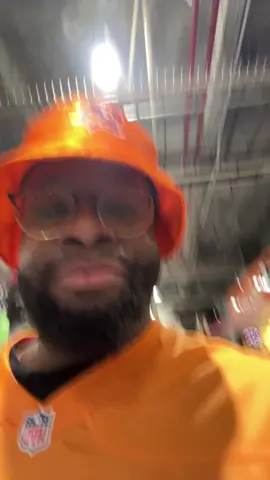 #tampabaybuccaneers #bucsnation #bucsnfl #nfl #nflfootball #nflfyp #fyp #espn #mondaynightfootball #bucsfan #nfltiktok #NFLPlayoffs #football #footballtiktok #footballvideo #philadelphiaeagles #raymondjamesstadium #saywhatsreel #nfltok 
