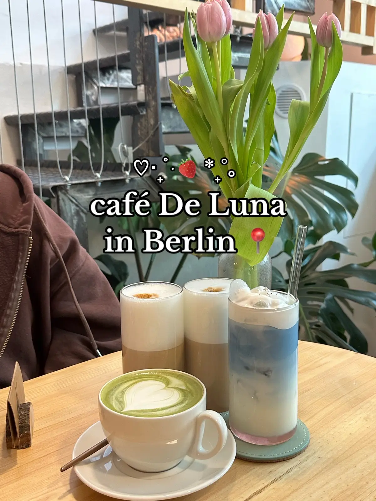 honestly the best café I have ever been to, the taste was amazing!! 🎀 ig: caruup #berlin #berlincity #berlinfood #berlinfoodie #berlinfoodguide #cafeinberlin #berlincafe #koreancafeberlin #koreancafe #cafedeluna #cutecafe #berlintipp 