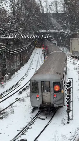 It’s a Snowy 🌨️🌨️ Day at The West End Line Portal!  #NYCSubway #NYC #MTA #NewYorkCitySubway #LIRR #SubwayTrain #NYCTransit You can now buy me a coffee: https://bmc.link/NYCSubwayLife 