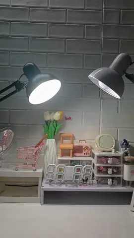 Bật phát sáng thấy cả tương lai luôn kkkk🤣Đèn còn chống cận và bảo vệ mắt nữa nè ngại giề hỏng muaa#dentao #denkepban #dentao1501#unbox #xh #xhtiktok #foryoupage #hellodituyet #unboxingvideo #xuhuong #review 