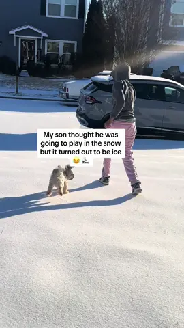 Mannn I’m still laughing at this boy! 😂😂😂😂 especially when he decided to make a run for it 😂 #fyp #foryoupage #huntsvillealabama #snowday #viral #funnyvideos 