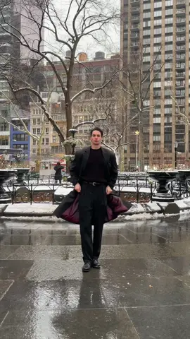 the bigger the coat the better  #girogioarmani #menscoats #grandpacore 
