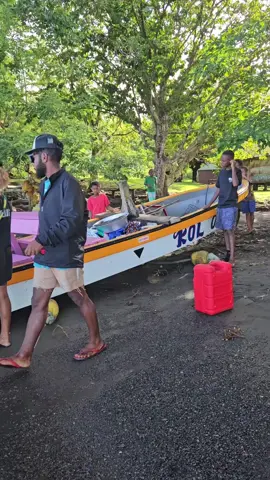 Took the younger Humnako Clan of Solang out for a Picnic at Sivisa Group of Isles. #islandhome #manusprovince #papuanewguinea #fyp #pngtiktok 