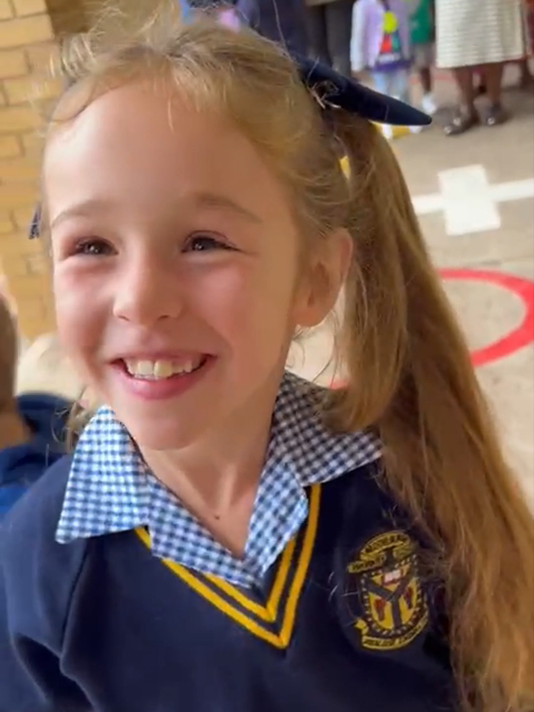 This Grade One learner had a very special first day of Grade One at Middelburg Primary School. She was so nervous! Luckily she saw her friends and couldn’t wait to start learning! #Gradeone #grade1 #firstdayofschool #middelburg #mps #middelburgprimaryschool #cute 