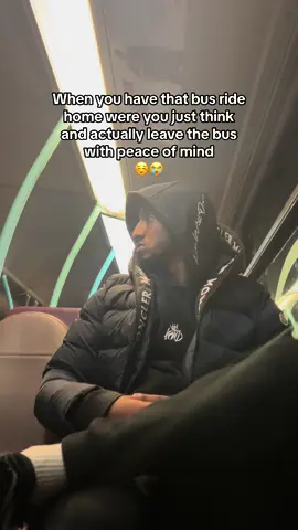 bus therapy is the best😭☺️ #fyp #foryoupage #joke #laugh #funny #pov #relate #relatable #foryou #uk 