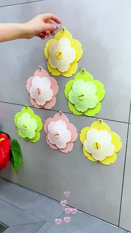 Flower floor drain cover, soft silicone material, anti-mosquito, anti-odor, beautiful and practical!#goodthing #floordrain #floordraincover #deodorization #bathroomsupplies  #foryou #fyp 