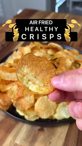 Air fried Low calorie Crisps! Easy cook, Create your own healthier alternate to crisps  (Or Chips if in the US) 🥔 Original Recipe by Aussiefitness 👏#airfryer #airfryerrecipes #healthyrecipes #healthycrisps #homemade #homemadecrisps #potatochips #potatosnacks #lowcalorie #lowcaloriesnacks #caloriedeficit #caloriecounting #chips #tasty #ninjarecipes #airfryermaster #lowcal #walkers #pringles #discos #realmccoy 