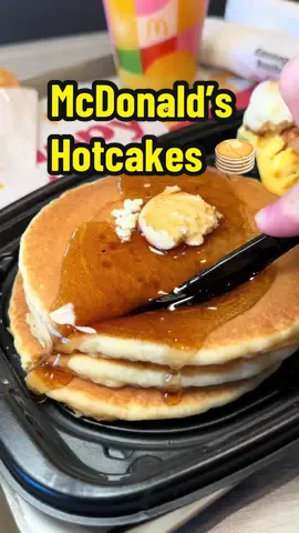 Can’t beat McDonald’s Hotcakes. 🥞🔥🤤 Available on their own, with sausage, or served with our Deluxe platter. 🍳 Start your morning the right way, at your local Mickey D’s. 😁 #mcdonalds #hotcakes #pancakes #breakfast #breakfasttime #mcdonaldsbreakfast #mcdonalds🍟 #hashbrowns #mcmarrofamilyrestaurants #socal #familyowned #mcdonaldssocal #Foodie