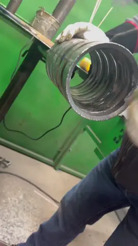Even if it looks bad at the moment, never give up on your welding career 🙏💸 Stay for the end, & see the weld in action🎬 #welding #weldingschool #worksmarter#missouriweldinginstitute #mwi #weld #metalfab #openroot #instructor #MOwelders #teaching #money #tig #metalwork #asmr #weldasmr 