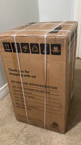 I got a package today!!! Best fridge for size and convenience! Thank you @simzlife.usa6 and #Simzlife #ad 