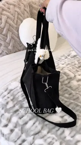 The plush claw clips have my heart 🤍 this is everything in my school bag this semester 🥹#whatsinmybag #schoolbag #packmybagasmr #packmybagwithme #totebagaesthetic #totebag #schoolbagessentials #foryou #fypage #asmr #asmrsounds #asmrtiktok 