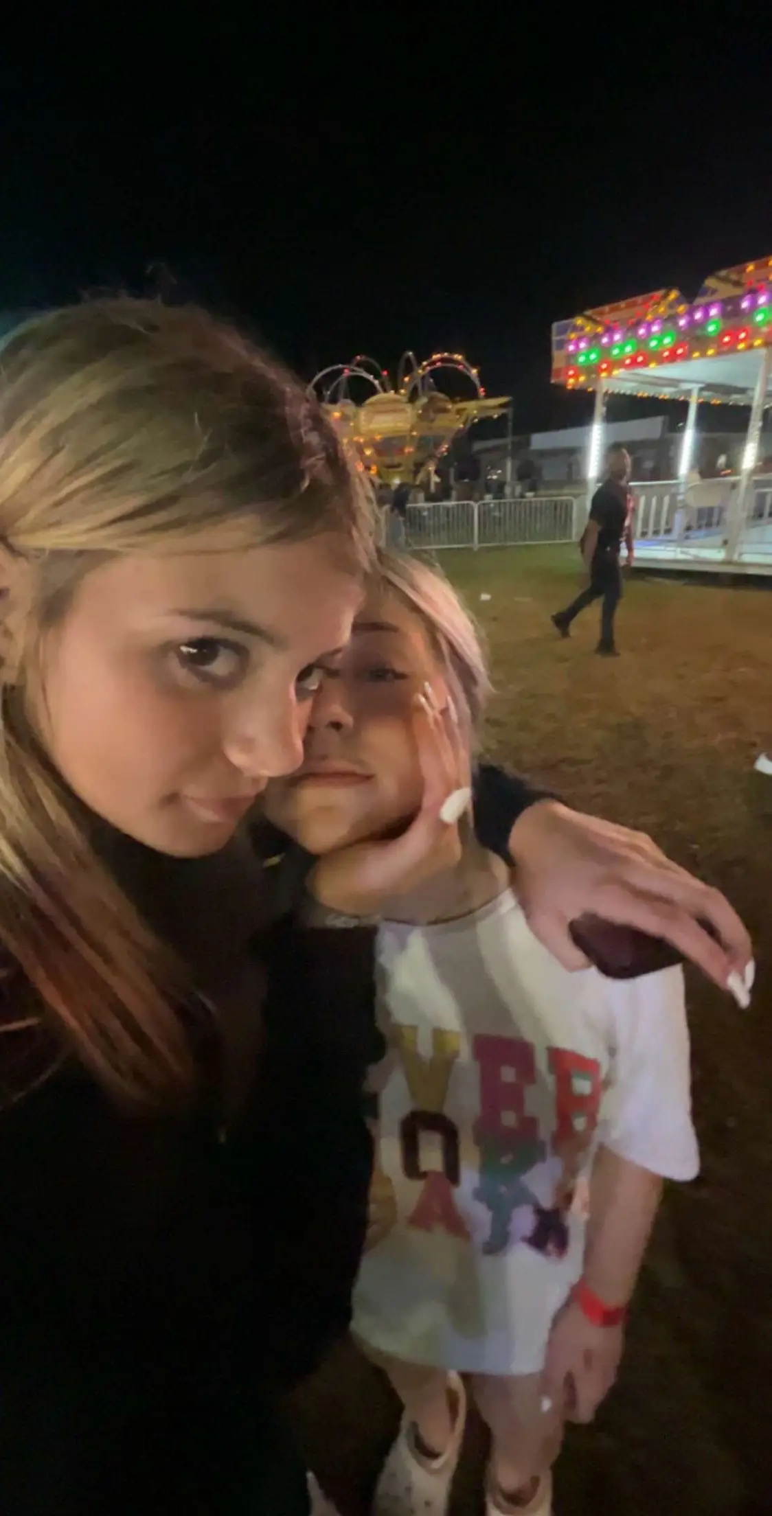 ohhh myyy. i dont even know where to start. i love you so so so flipping much, kaylee. you have been there through so much and helped me through things i thought i couldnt ever get over. no matter how much we argue youll always be my number one. im so lucky to have you in my life! 💕 i dont know what i would do without you. thank u sm for everything. #viraltiktok #greenscreen #im18tiktokdonttakethisdown #foryoupage #trending 