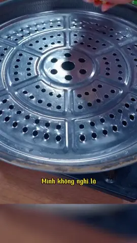 @thu.thaor.14  Màn ra mắt đầy bất ổn phần 3 #nauan #nauankechuyen #nauancungtiktok #nauankhongkho #kechuyen #tamsu #LeanOnTiktok #fakesituation