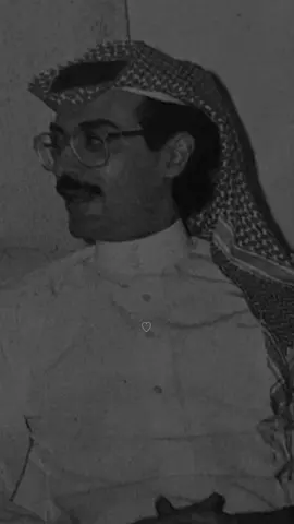 ‏جّسدي هُنا ، وروحي حَيث يتَنفس هو🤍🤍.               #بدر_بن_عبدالمحسن 