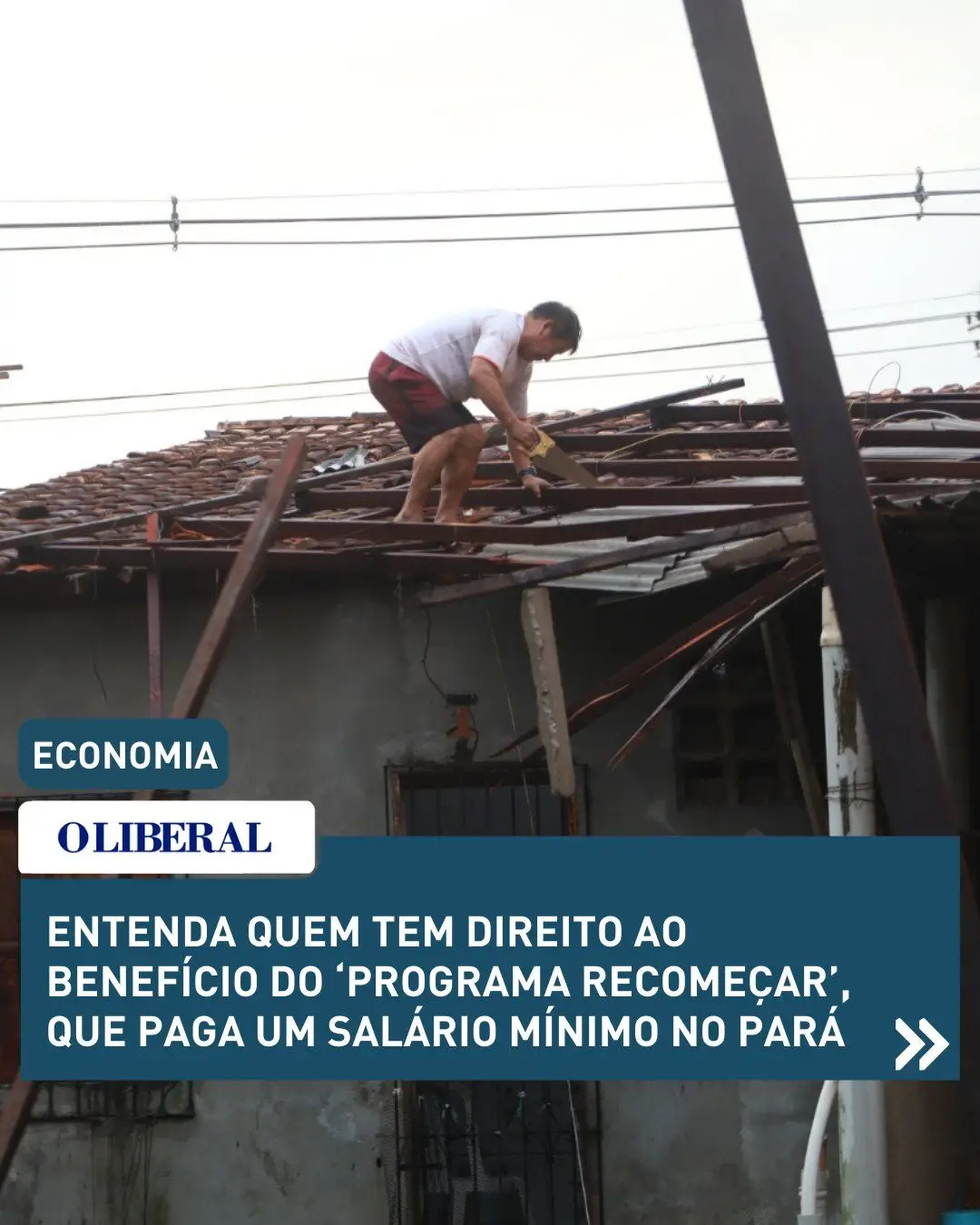 A edição desta quinta-feira (18), do Diário Oficial do Estado do Pará, trouxe um decreto assinado pelo governador Helder Barbalho regulamentando a concessão de benefício pelo “Programa Recomeçar”, destinado às famílias em vulnerabilidade social decorrente de desastres naturais. Criado em 2020, o programa atende famílias afetadas por deslizamentos, erosões, inundações, enxurradas, alagamentos, estiagem, seca, incêndios urbanos e incêndios florestais ocorridos em território paraense, que ocasione situação de emergência e/ou estado de calamidade pública. Os beneficiários recebem um auxílio financeiro, em parcela única, no valor de um salário mínimo. Com essa ajuda, o governo busca prover capacidade financeira para a recomposição dos danos e prejuízos causados à moradia e/ou aos bens de uso residencial. A relação com os beneficiários será divulgada em Diário Oficial do Estado, no prazo máximo de trinta dias após a liberação do benefício. Confira a matéria completa no link da bio 📲 📸 Cristino Martins / O Liberal #oliberal #amazoniajornal