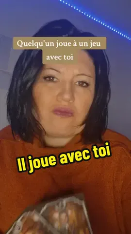 quelqu'un joue à un jeu avec toi, méfie toi #tiragedecarte #benediction #voyancegratuite #cartomancienne🔮 #tiragedecartesgratuit 