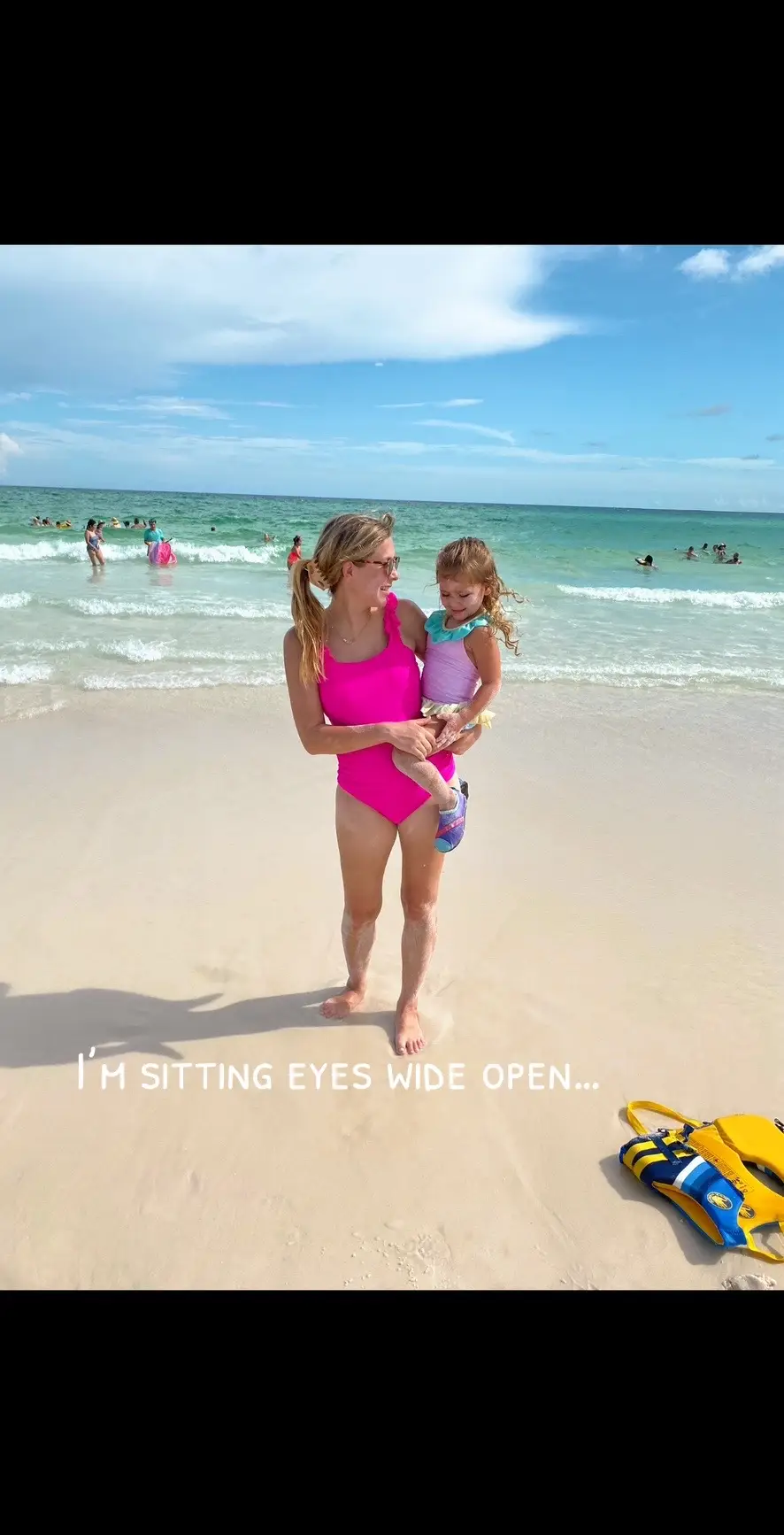 I’m so over the snow!! Ready for summertimeeee 🌊🏖️👙 #beachplease #destinflorida #summervacation #summertime #fyp #eyeswideopen 