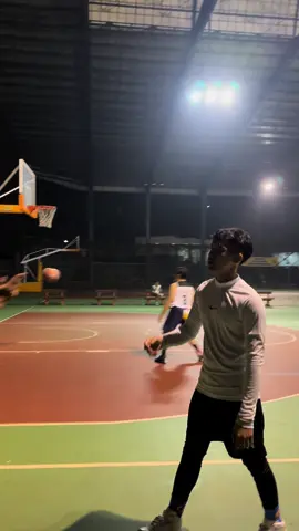 mask off handshake #handshake #maskoff #basketball 