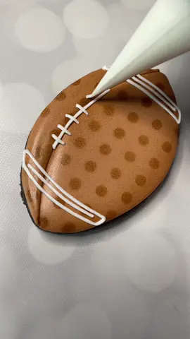 Football Cookie! #football #nfl #sugarcookies #cookiesoftiktok 