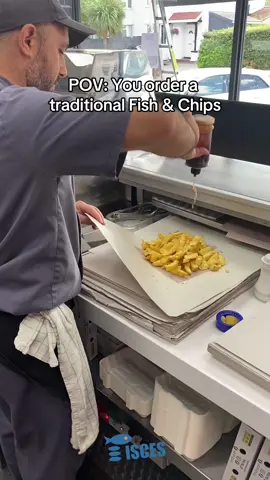 When the fish is still in the fryer.. 🤪 #pov #chippy #fishandchips #fyp #wirral ##nfff #statisfying #murderonthedancefloor 