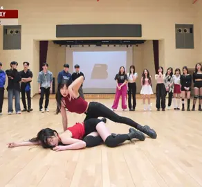MY FAV HOTTEST DUO🔥#SeBin #seyoung #yubin #ayaoyooyubin #hotse #artbeat #abproject #seyoungartbeat #yubinartbeat #artbeatv #fypシ #foryoupage #foryou #trending #dancecover #dance @ARTBEAT 