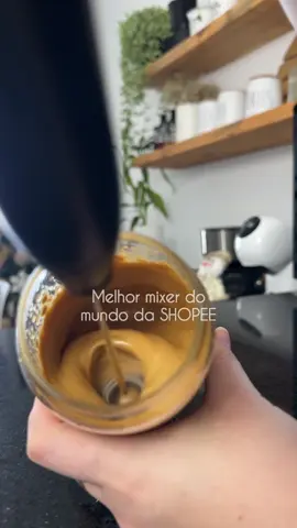 Simplesmente o melhor mixer que já usei na vida! Vale a pena cada centavo, e ele é super baratinhoooo 🔥❤️⚡️✨ Quer receber o link? Só comentar: EU QUERO que eu te envio 🔥❤️‍🔥✨ Obs: os links ficam salvos no link da minha bio, tudo que eu compro na shopee eu salvo lá 🧡 #acheinashopee #shopee #comprinhasshopee #comprinhas #compreinashopee #comprasonline #comprasshopee #shopeebrasil #achadinhosshopee #achadosshopee #comprinhasnashopee #shopeecompras #utensíliosdecozinha #utensiliosdomesticos #mixer 