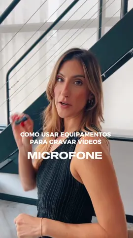 COMO USAR MICROFONE LAPELA!  Recentemente eu mostrei todos os equipamentos que uso para gravar vídeos e vocês me pediram mais detalhes!  Então vamos começar pelo microfone 🎙️Um item que está em quase todas as minhas criações.  😱 Vocês ouviram a diferença de quanto ele está ligado e desligado? É impressionante. #LunaChiappero #dicadeinsta #criacaodeconteudo #conteudodigital #criadordeconteudo ##microfone 