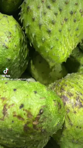 #fp #mrkhans #dudleyroadbirmingham #soursop #freshsoursop #birmingham #birminghamuk #viral #viralvideo #viraltiktok #dUdleyroad #foryourpage #winsongreen #superfruits #18 #soursopleaves #soursoptea #soursopjuice #jamaica #jamaicatiktok 