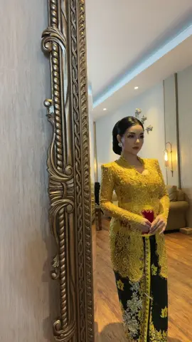 Apapun tentang cinta memang penuh misteri Seperti lagu ini #lingsirwengi #lalawidy 