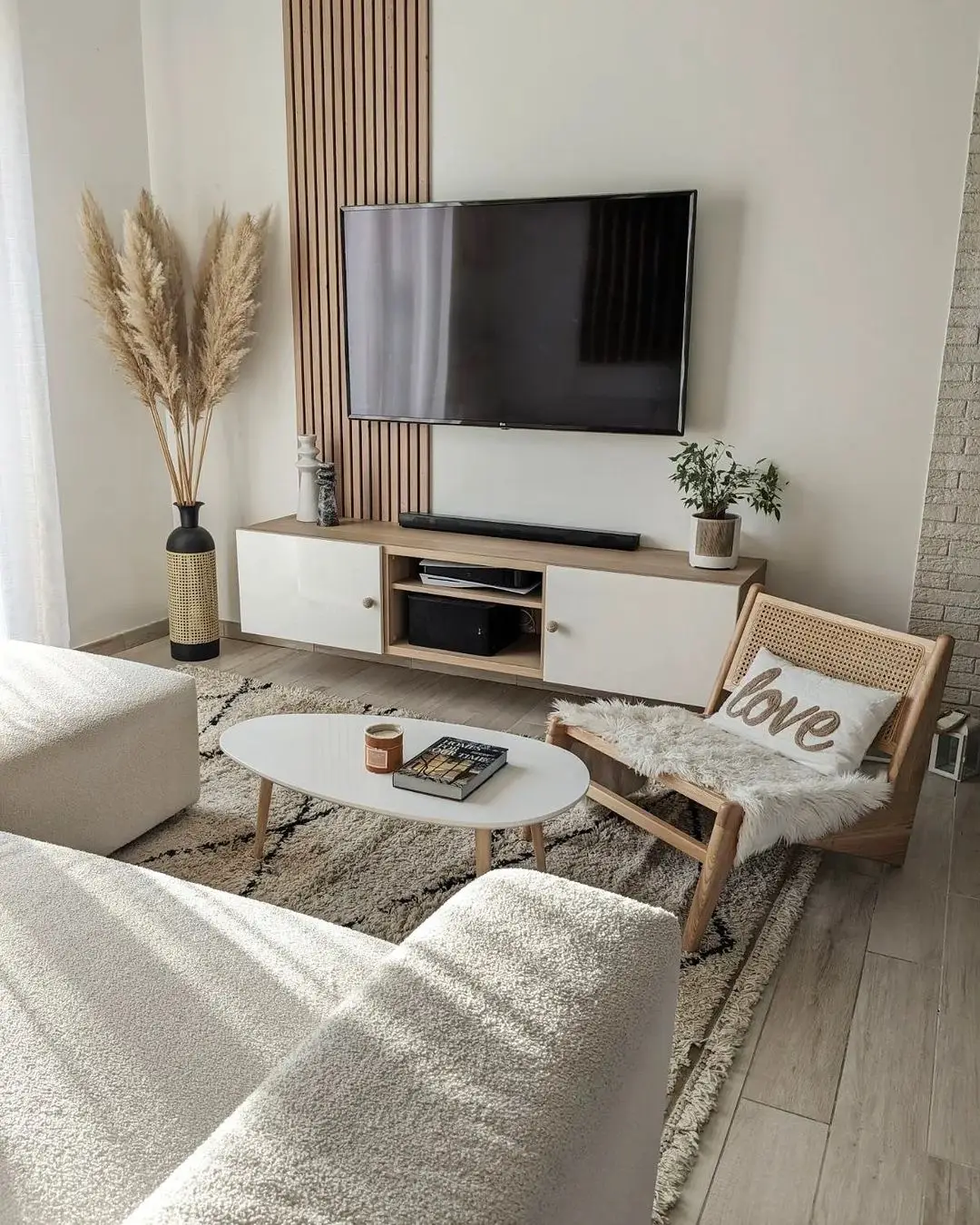 Vous êtes à la recherche d'inspiration pour décorer votre maison ? Regardez cette vidéo pour découvrir des idées originales et tendance pour donner vie à votre intérieur ! 💫 #idée #ideedeco #salon #chambre #interiordesign #decoration #decorationinterieur #decorationideas#HomeDecor #homedesign #homedecoration #Inspiration #inspirationdeco #ideedeco #exteriordesign #fypage #pourtoi #fyp Instagram : happy_petit_family ✨