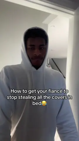 If he got me a disney princess one 😮‍💨😮‍💨 #fyp #foryoupage #viral #couple #daeandemily #comedy @emily lou 🤍 