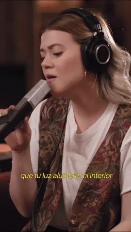 Entra a mi casa a lo mas secreto que tu luz alumbre mi interior #uncorazon #alabanza #adoracion #musicacristiana #jovenescristianos