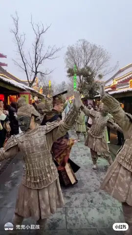 Qin Shihuangdi Ehemaliger Kaiser von China mit seiner Terrakottaarmee tanzt Fäche 3 #lustig 