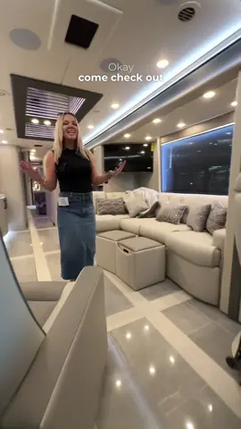 Wow! Do you like the SURPIfeature in this Class A Motorhome? Should we upgrade to this new Foretravel Realm? Let us know whta you think in the comments! #rv #luxurylife #luxuryhomes #luxurylifestyle #roamtheplanet 