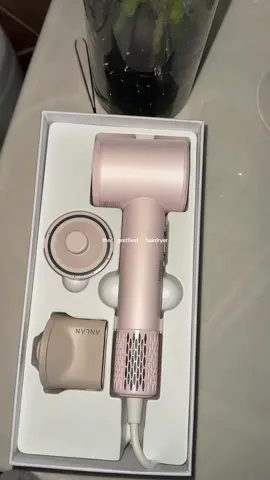 shes gorgeoussss + lightweight #hairdryer #ionichairdryer #babypinkhairdryer #highspeedhairdryer 