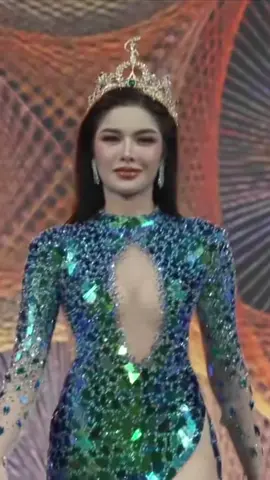 วันนี้เป็นนางเงือกป่าวงับบ ชอบลุควันนี้สุดๆ สวยมาก ควีนมาก 👑🧜🏻‍♀️  #อุ้มทวีพร #Aoomtwp #อุ้มทวีพรพริ้งจํารัส #มิสแกรนด์ไทยแลนด์2023 #missgrandthailand2023 #มิสแกรนด์ไทยแลนด์ #missgrandthailand #foryou #fypシ 