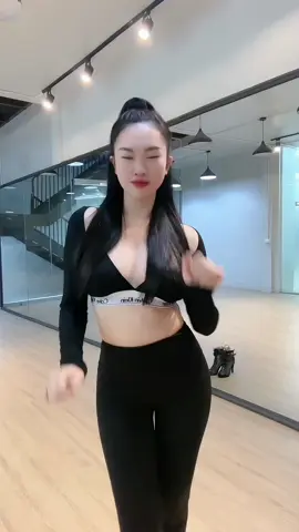 Qtroi cái nhạc r :)))))))Team e tsinh khoá dancebar onl và trực tiếp tháng mới nè các cô các c ơii 🫶🏻 