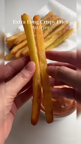Extra long fries #burger #cheese #crazyfoodiequeen #fries 