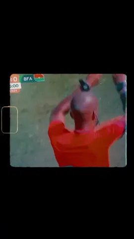 En plein match de coupe d'Afrique 🤣🤣 🇩🇿🆚🇧🇫 #fyp #coupedafrique #funny @TRÉSOR BALEMBO  @Kosar & Flatt boy officiel 