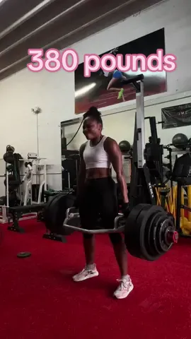 Oh, So you doing the bending?? 💀         #deadlift #fitotk #Fitness #GymTok #womendeadlift #lifting #weightlifting 