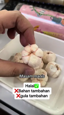 Siapa belum cuba manggis crunchy ni!!! Serupa keropok 😱 masam manis #halal #manggis #manggiscrispy #lovebitecrisp #wowsnacks #sedap #fyp #loongyik99 #jajanan #jajansehat #jajanantiktok #jajananviral #freezedriedcandy #gulagula #fypシ゚viral 