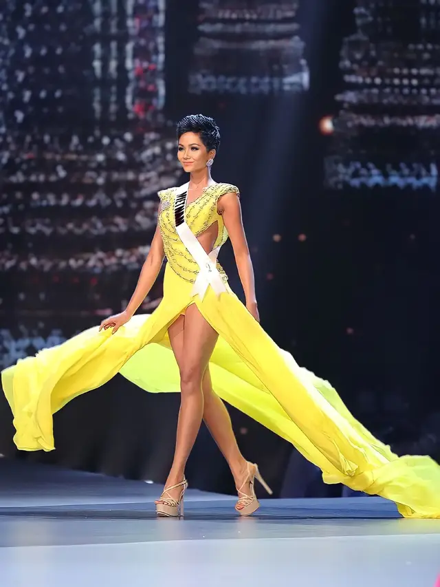 Khoản khắc không bao giờ quên của người hâm mộ sắc đẹp Việt Nam 🇻🇳 !.❤️‍🔥💋 #missuniverse #hhennie #missuniverse2018 #dra_charmm #xuhuong #fyp #queenbeauty_team 