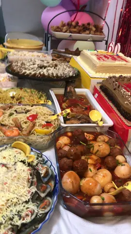 60th bday of my zumba friend mami Julie.  #food #foodtiktok #festivities #birthdayfood #pinoyfood #lafang #friendship #sisadiaries #foodies #foodietiktok #busolve #birthday 