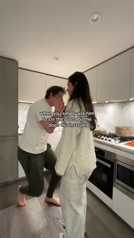 not the forhead kiss at the end 😭 