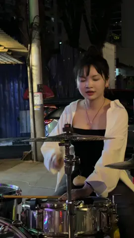 Lần đầu em chơi ạ 😋 #stormick #malaysia #kualalumpur #zaheun #drums 