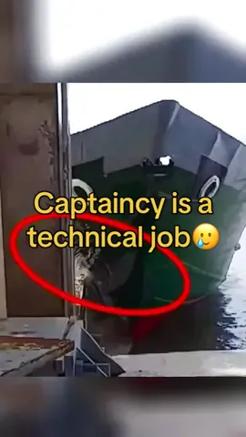 #shipcrash#captain#shipaccident#skill#fyp#crash#viralvideo#oceanaccident#wreck @YunPu  @YunPu  @YunPu 