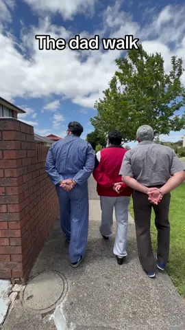Real dads walk like this #fyp #foryou #dadsoftiktok #dad #viral #sooshimango 