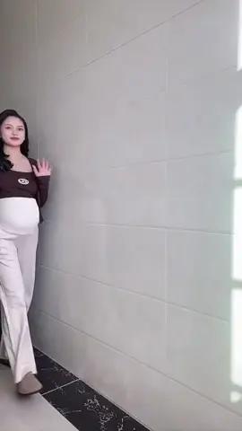 Celana knit kulot super nyaman untuk ibu hamil, dengan waistband dan karet yang bisa ditarik ulur menyesuaikan bentuk tubuh bumil#celanakulotbumilscuba #Celana Kulot Iten #celanaibuhamil #kulotscubabumil 