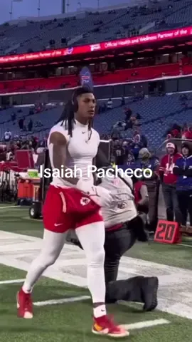 #isaiahPacheco #chiefs #cheers 